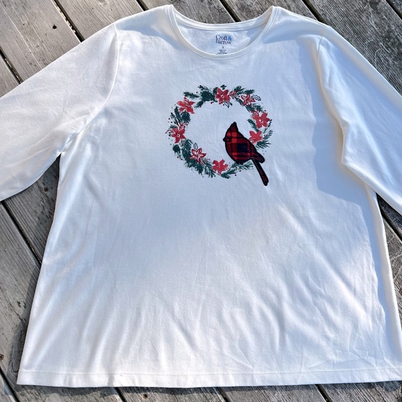 CROFT & BARROW LONG SLEEVED CHRISTMAS WREATH TEE with A TOUCH OF BLING - Picture 14 of 16
